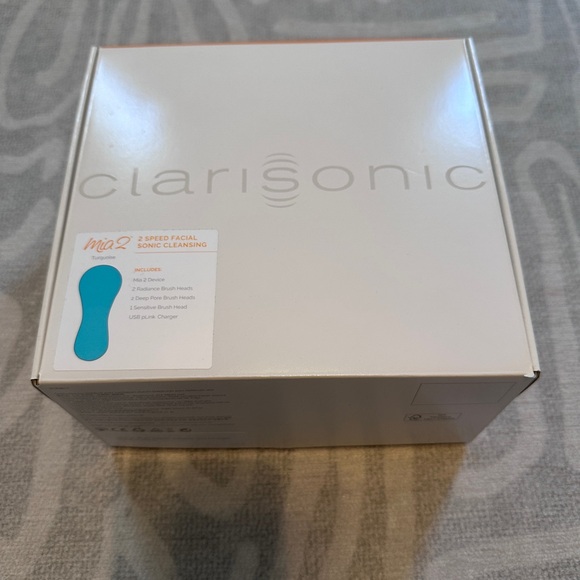 Clarisonic Mia 2 Cleansing Brush - Turquoise - Picture 3 of 3